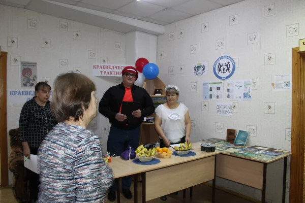 ПЯТЬ ТЫСЯЧ ЭРУДИТОВ