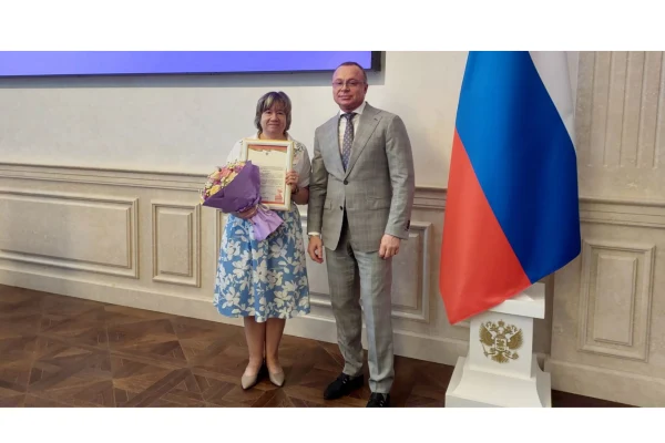Коллектив библиотеки награжден Благодарственным письмом Губернатора