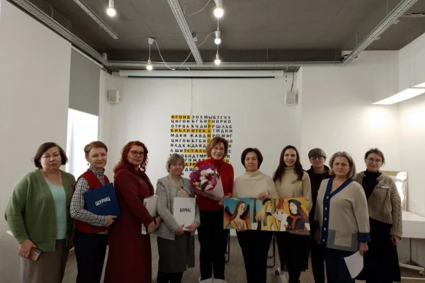 200 альбомов Александра Шурица отправятся в библиотеки Новосибирска, области и центральные библиотеки МАСС «Сибирское соглашение»