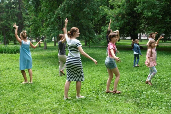 Библиотека на траве