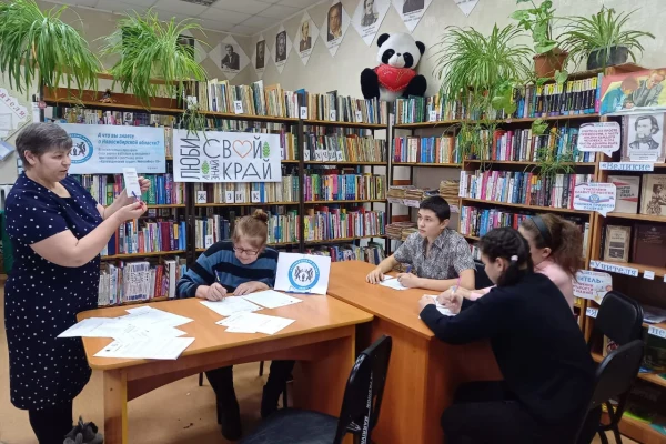 ПЯТЬ ТЫСЯЧ ЭРУДИТОВ